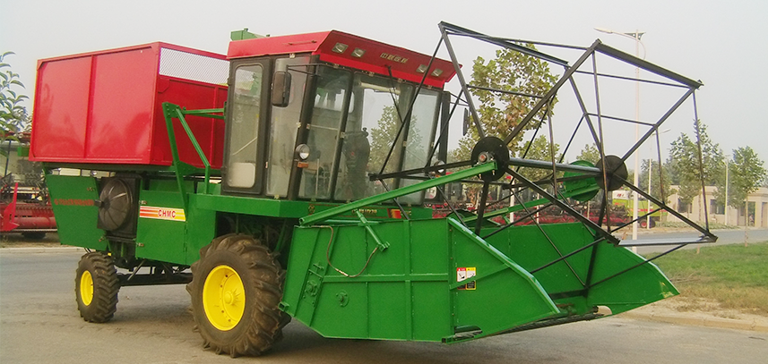 AG官网 4QZ-2450 自走式青饲料收获机